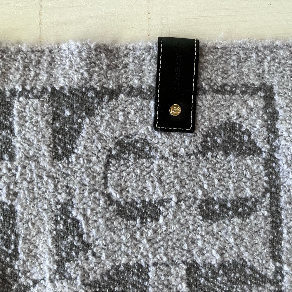 BURBERRY Oversize TB Monogram Fringe Cashmere & Silk Scarf - Picture 16 of 16
